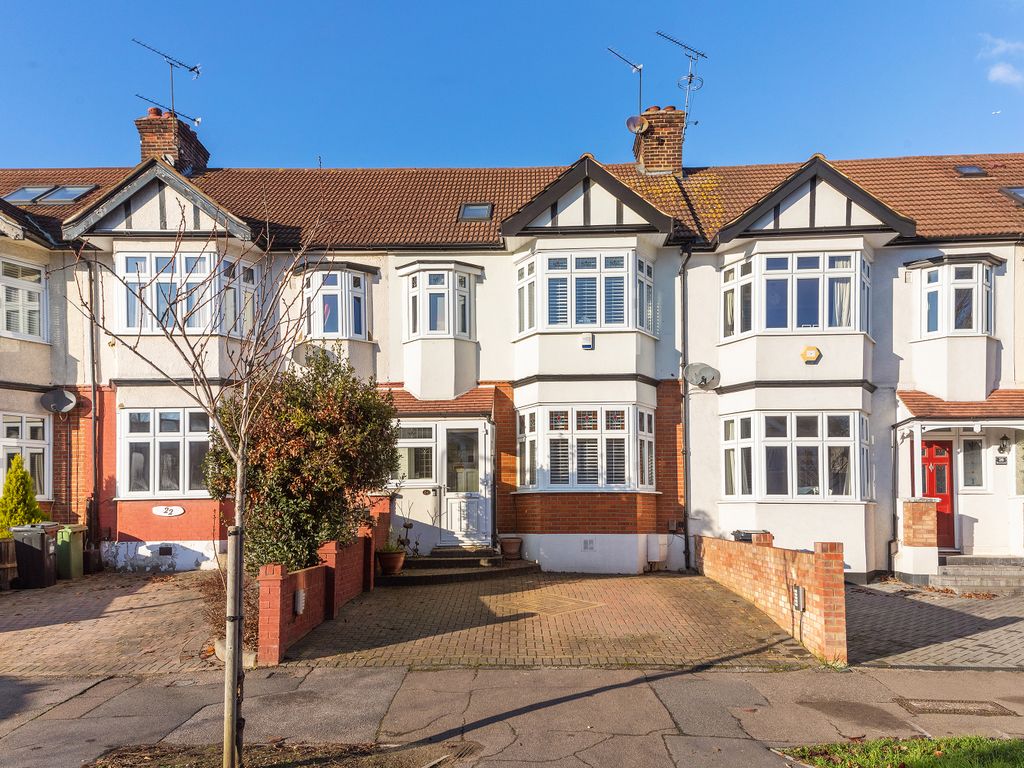 5 bed terraced house for sale in Elmcroft Avenue, London E11, £950,000