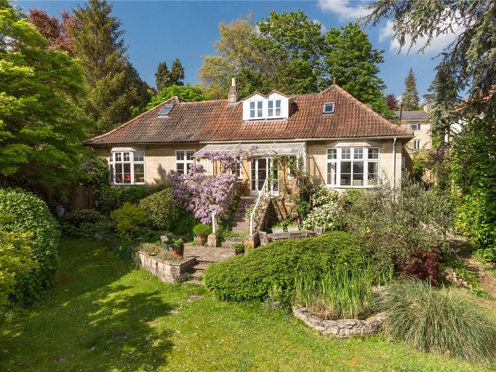 6 bed detached house for sale in Sion Road, Bath, Somerset BA1, £