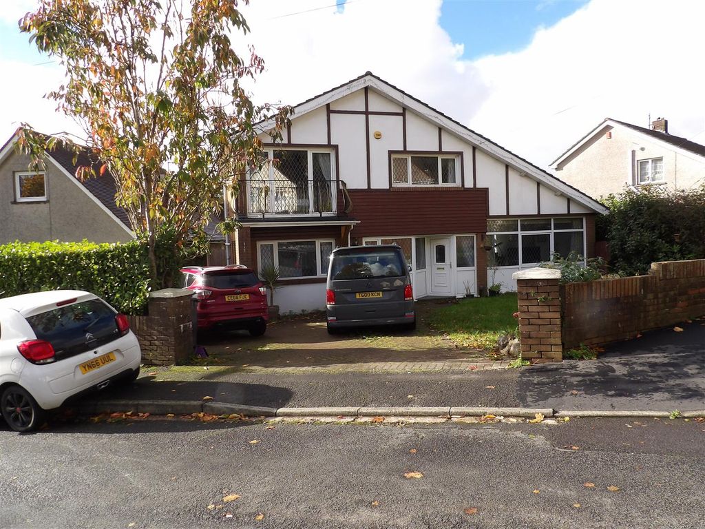 3 bed detached house for sale in Tir Onen, Baglan, Port Talbot SA12, £