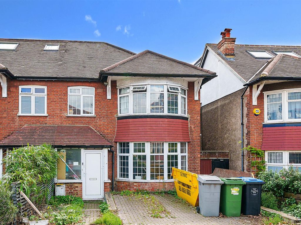 3 bed semidetached house for sale in Donnington Road, London NW10, £