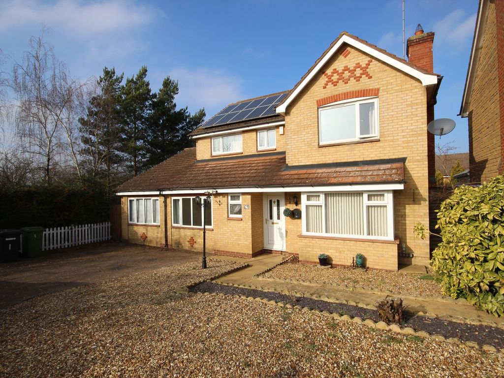 4 bed detached house for sale in Burford Way, Wellingborough