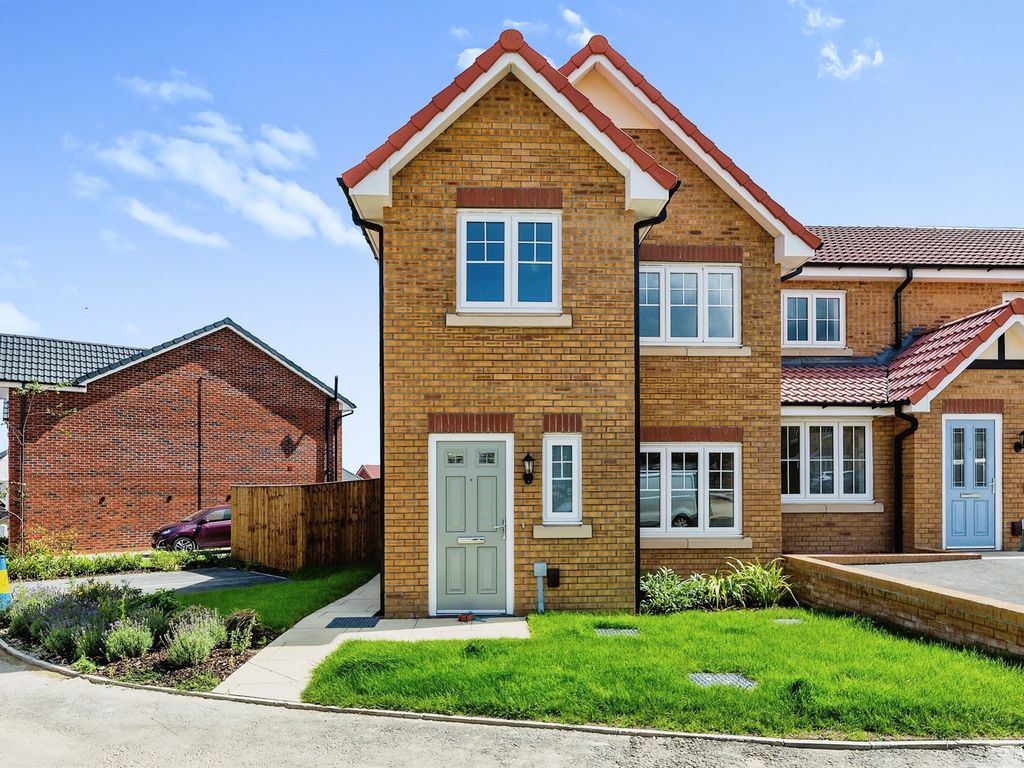 3 bed town house for sale in Upper Wortley Road, Thorpe Hesley