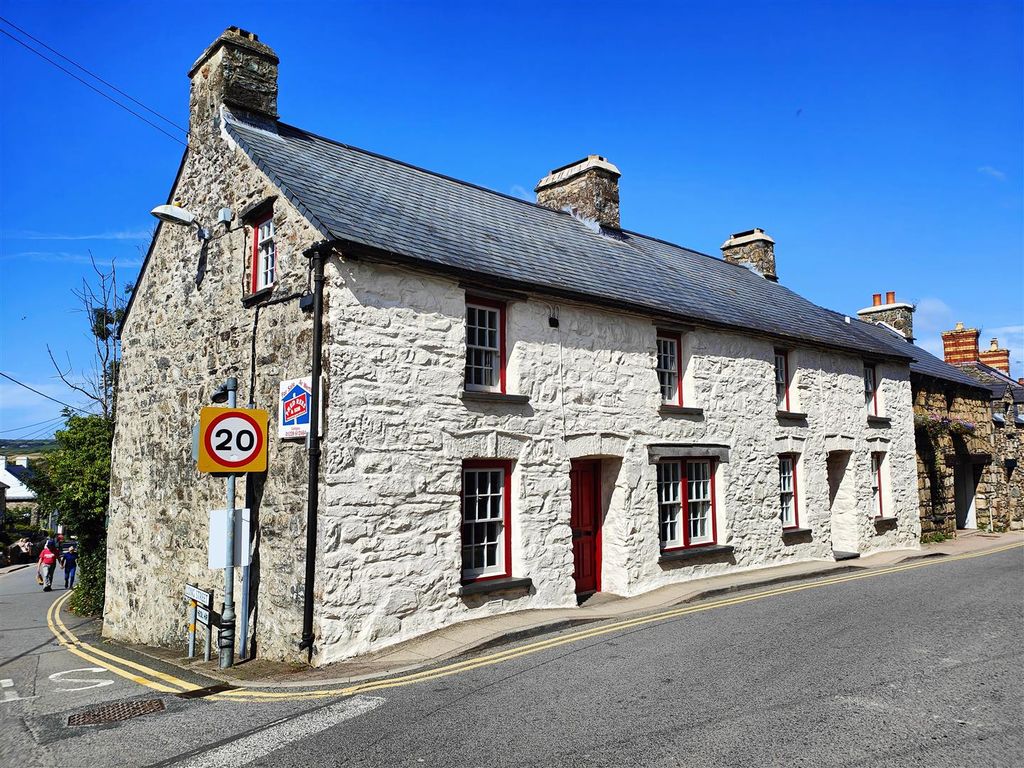 Studio for sale in East Street, Newport SA42 Zoopla