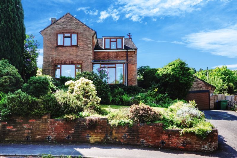 3 bed detached house for sale in Heather Drive, Kinver, Stourbridge DY7