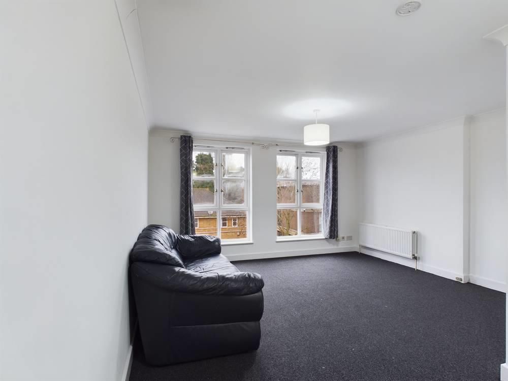 2 bed flat to rent in 388 Seven Sisters Road, Finsbury Park, London N4
