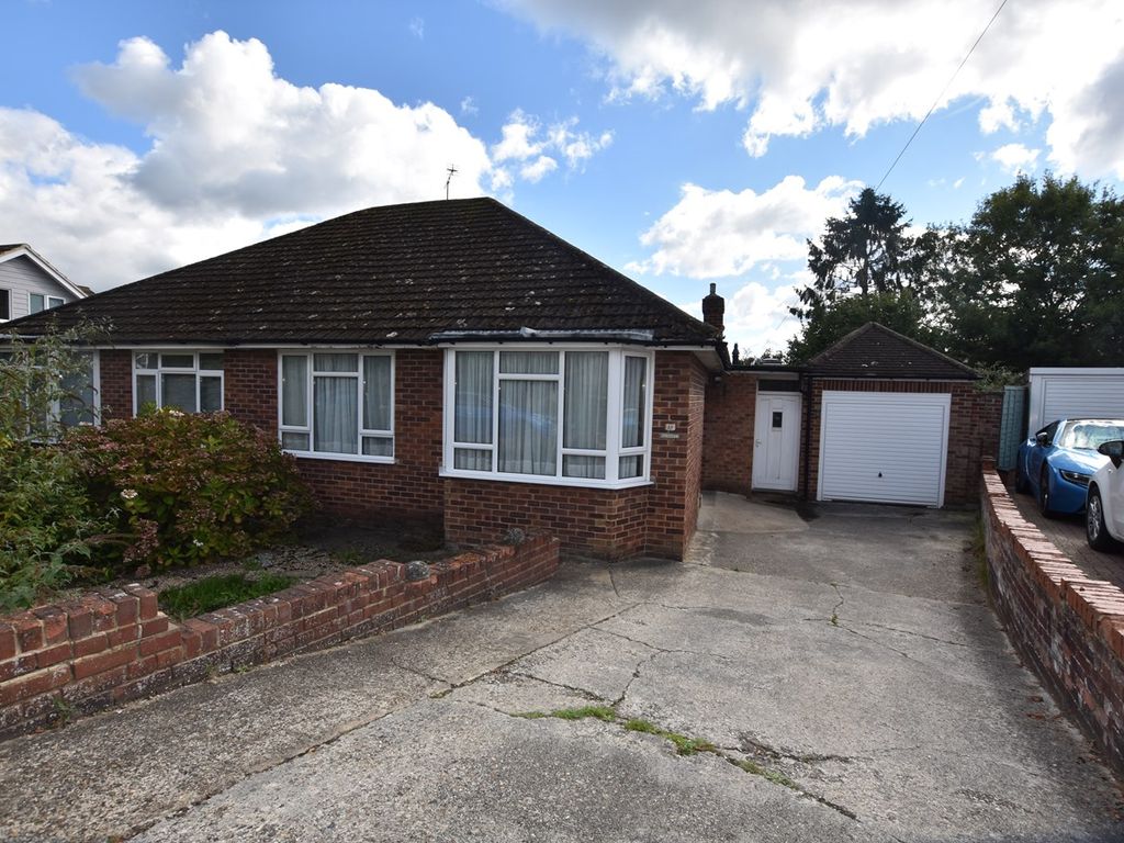 3 bed bungalow for sale in Chase Gardens, Binfield, Bracknell RG42 Zoopla