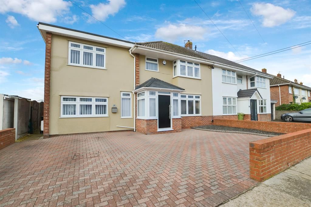 5 bed semidetached house for sale in Highridge Green, Bristol BS13, £