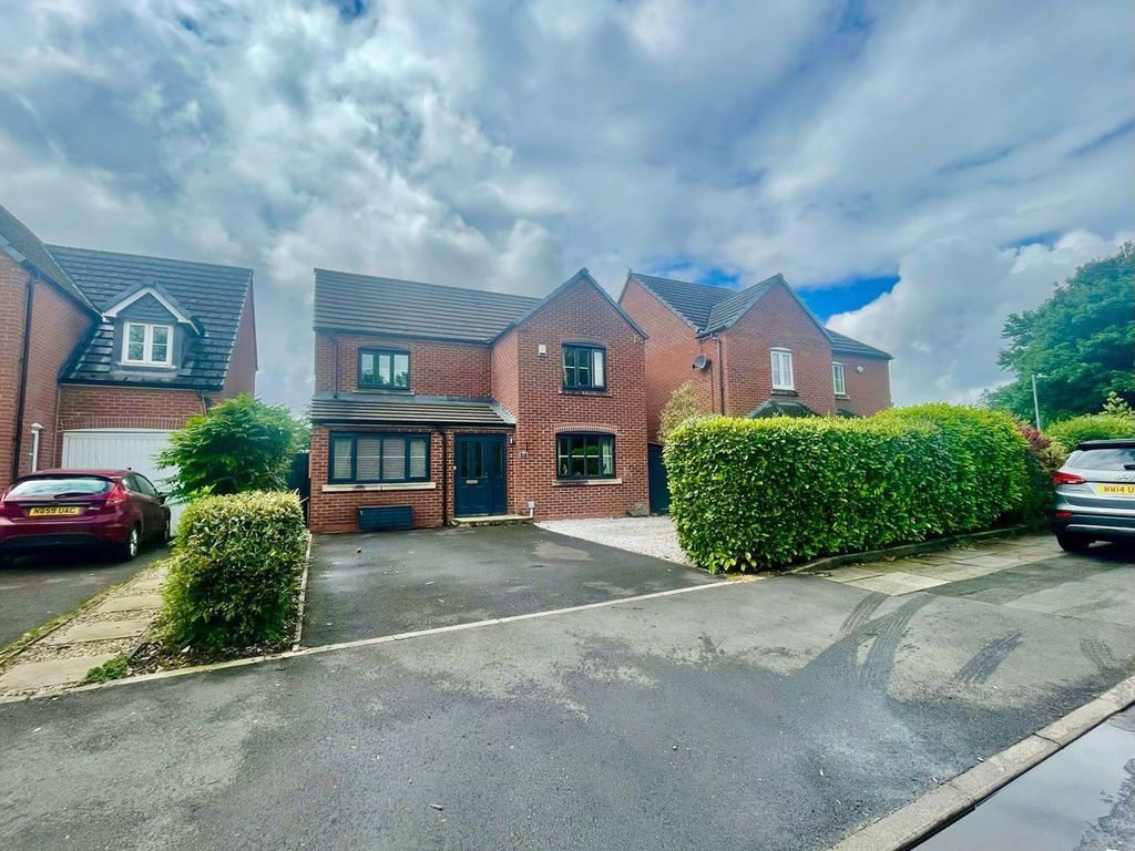 4 bed detached house for sale in Masefield Road, Little Lever, Bolton