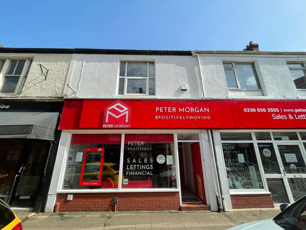 1 bed flat to rent in Windsor Road, Neath, Neath Port Talbot. SA11 Zoopla