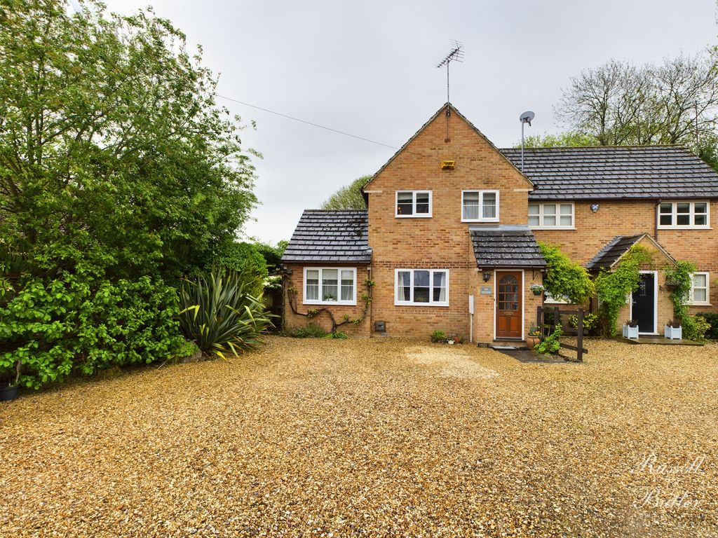 Bath Lane Buckingham MK18  