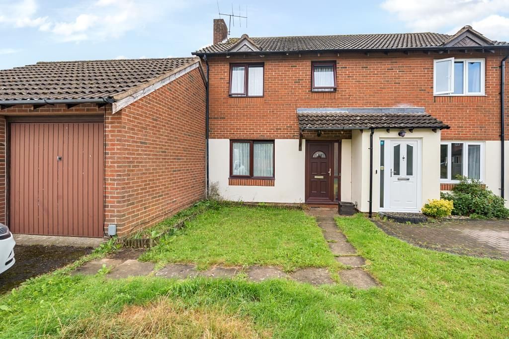 3 bed semidetached house for sale in Thatcham, Berkshire RG19 Zoopla