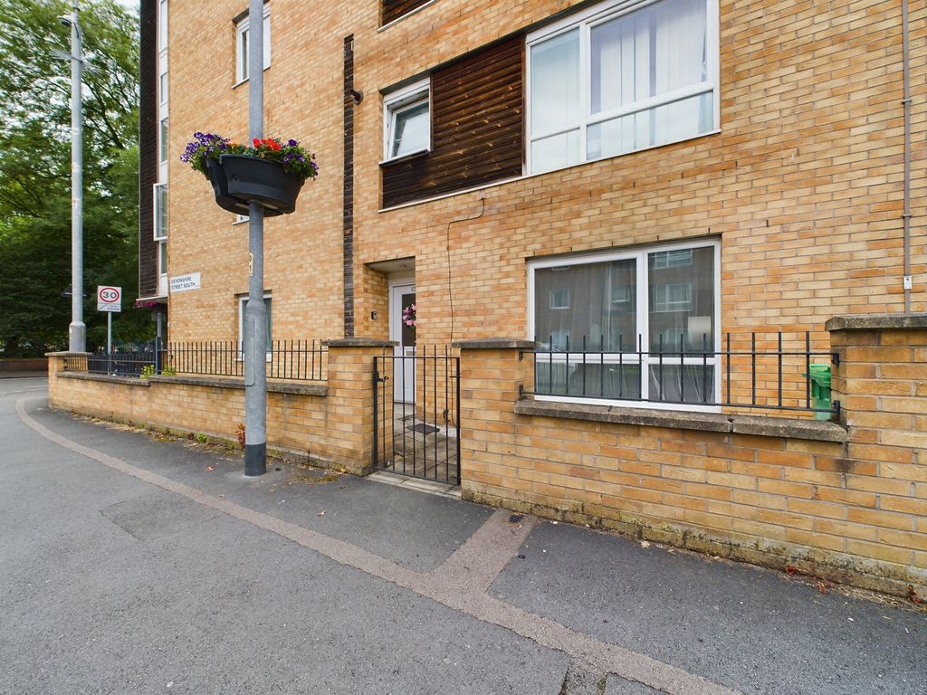 2 bed flat for sale in Devonshire Street South, Manchester M13 Zoopla