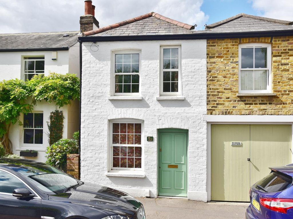 2 bed semidetached house for sale in Fourth Cross Road, Twickenham TW2