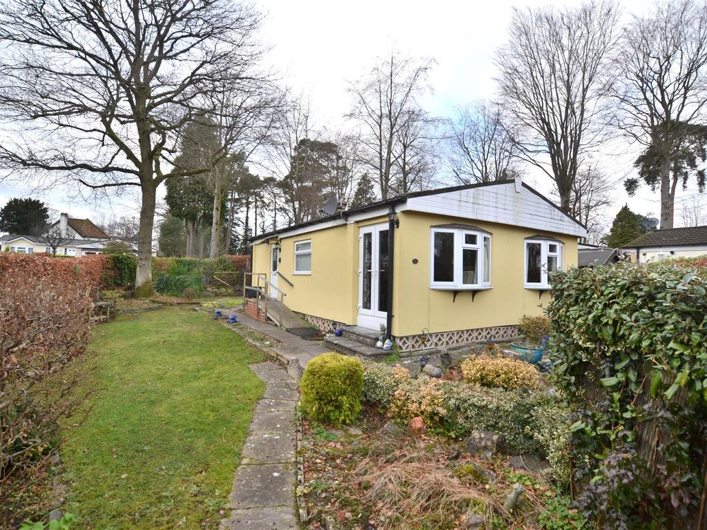 2 bed mobile/park home for sale in Rustic Glen, Grange Estate, Church