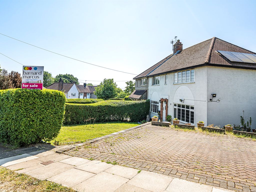 4 bed semidetached house for sale in Well Approach, Arkley, EN5 Zoopla