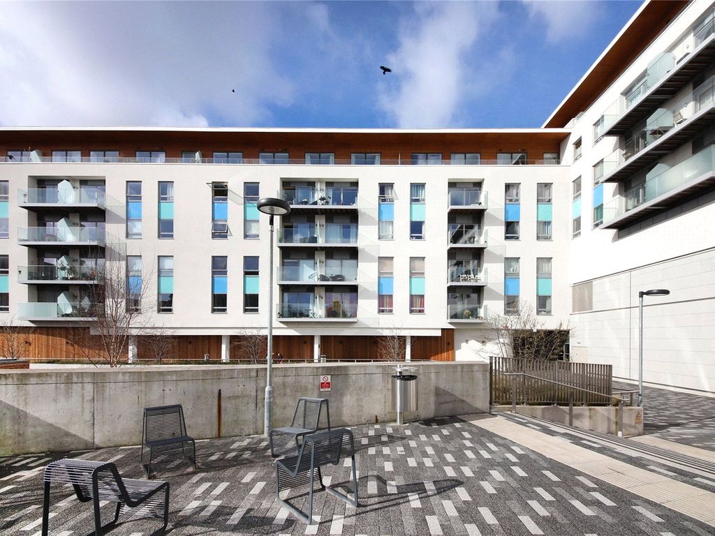 2 bed flat to rent in Streatham High Road, London SW16 Zoopla