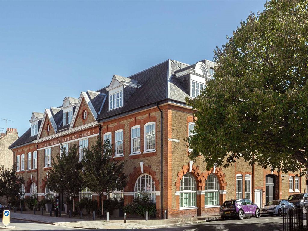 Parkgate Road, Battersea, London SW11