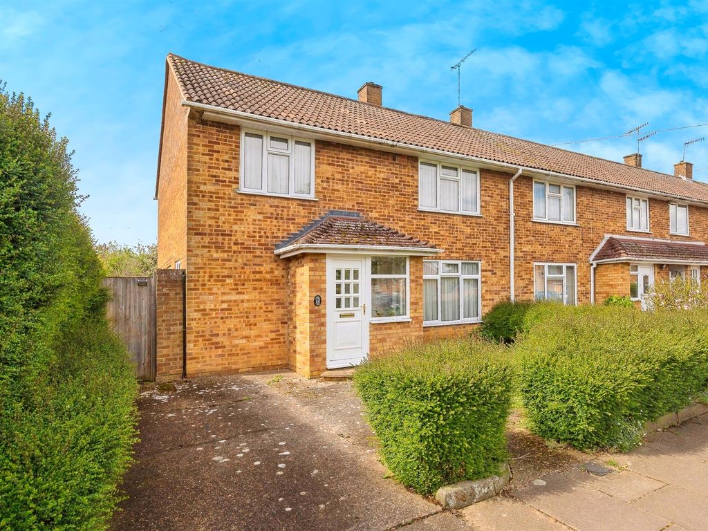 3 bed end terrace house for sale in Newfield Lane, Hemel Hempstead HP2