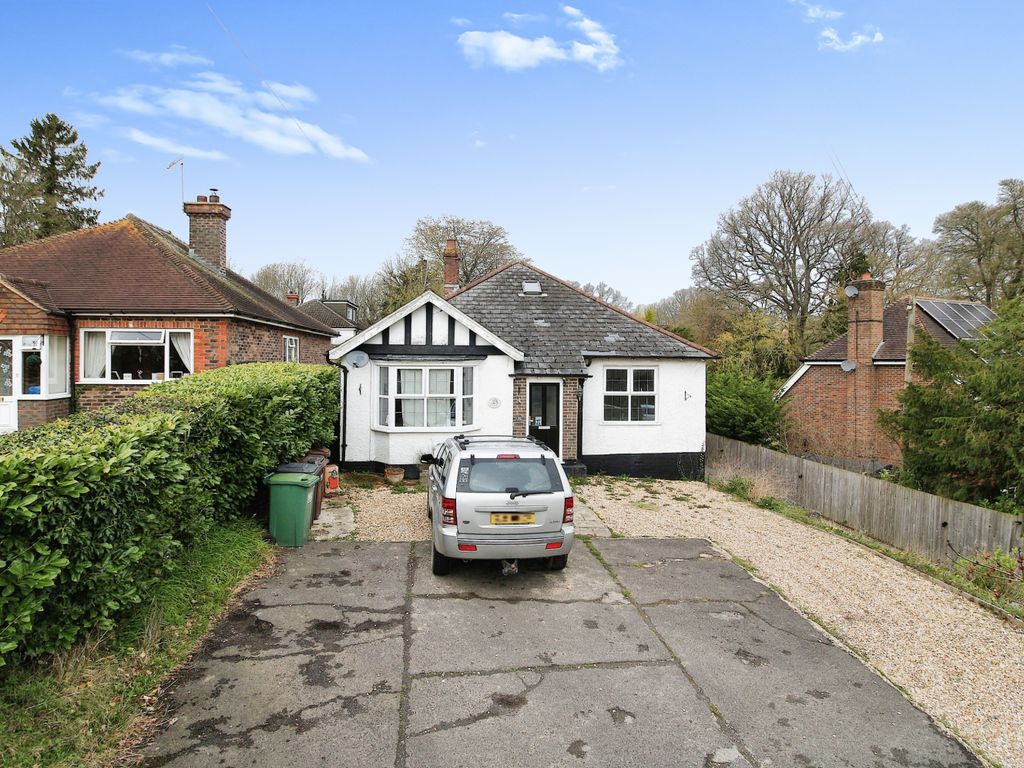 4 bed bungalow for sale in High Street, Horam, Heathfield TN21, £