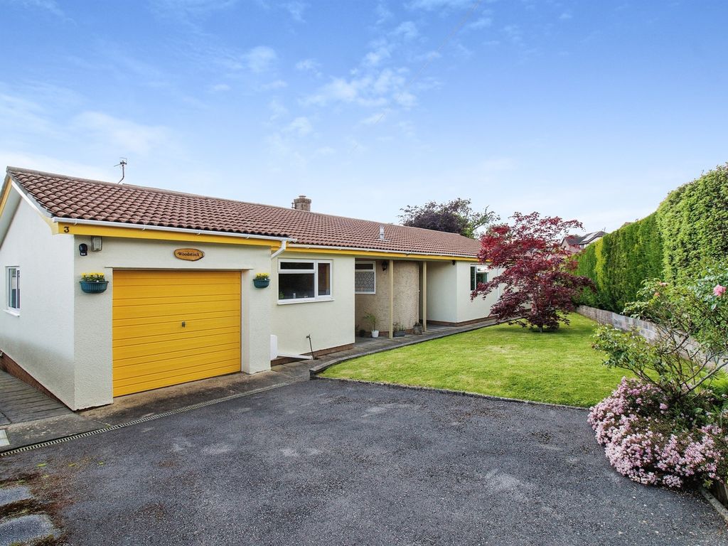 5 bed detached bungalow for sale in Summerhill Close, Liverton, Newton