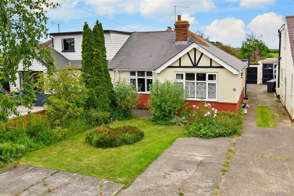 2 bed semidetached bungalow for sale in South Street, Whitstable, Kent