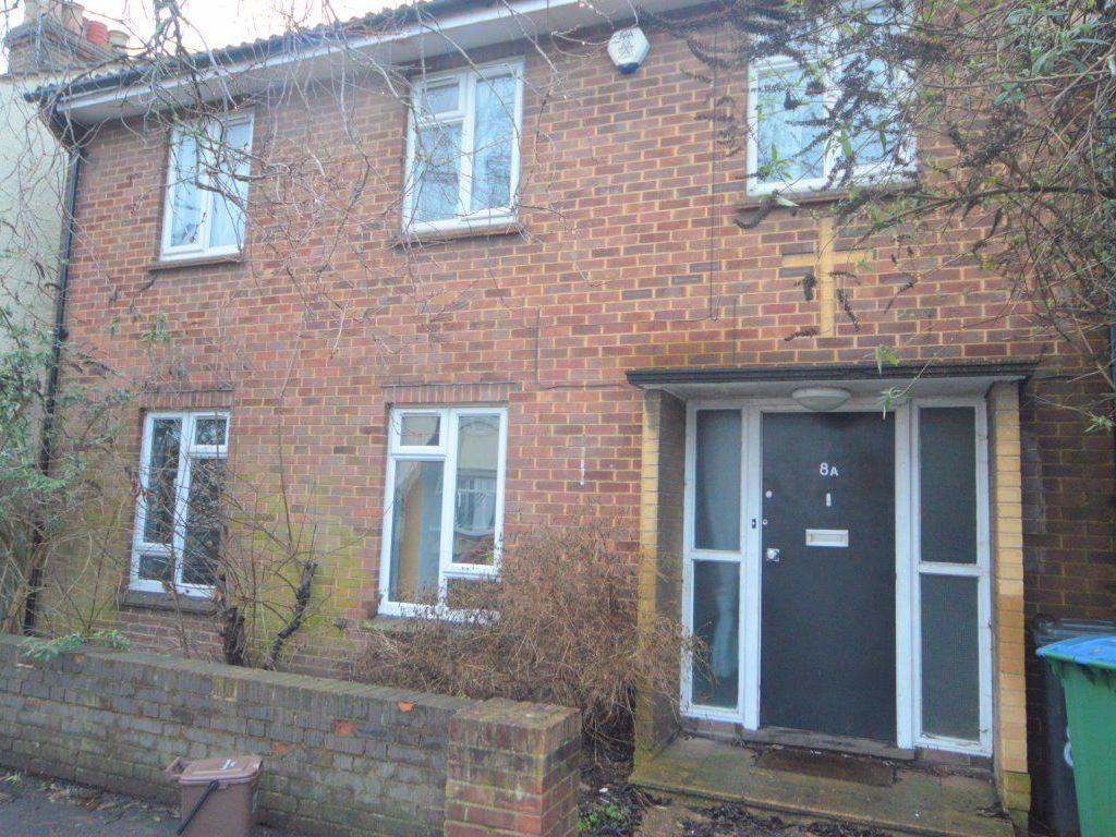 4 bed property to rent in Lammas Road, Watford WD18 Zoopla