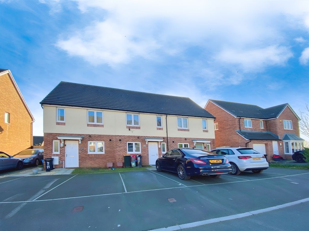 3 bed terraced house for sale in Elgar Close, Newport NP19, £190,000