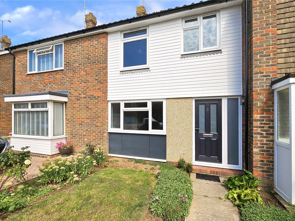 3 bed terraced house for sale in Shaftesbury Road, Rustington