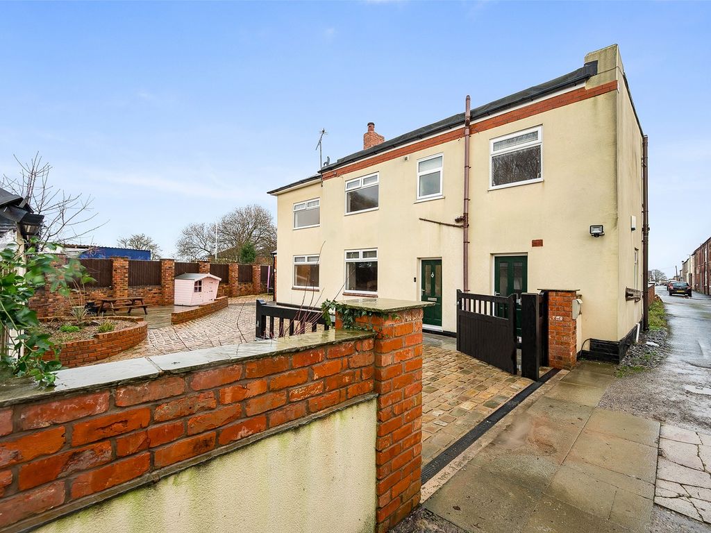 3 bed semidetached house for sale in 88A Orrell Road, Orrell, Wigan