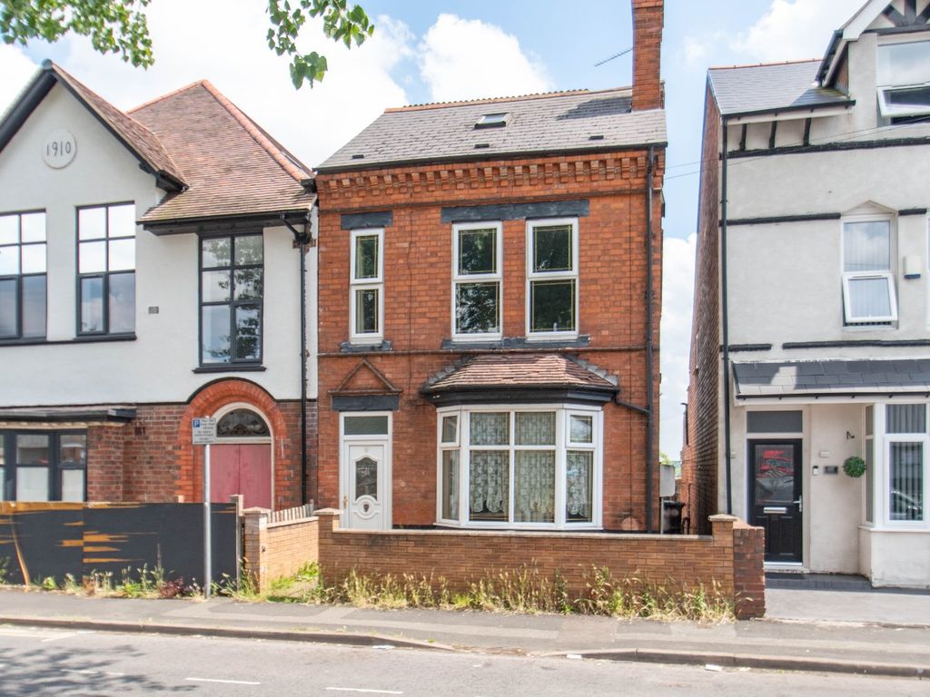 4 bed detached house for sale in Archer Road, Redditch, Worcestershire