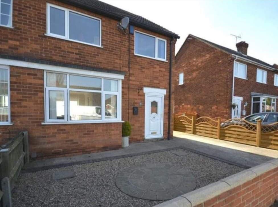 3 bed semidetached house for sale in Keith Crescent, Laceby, Grimsby