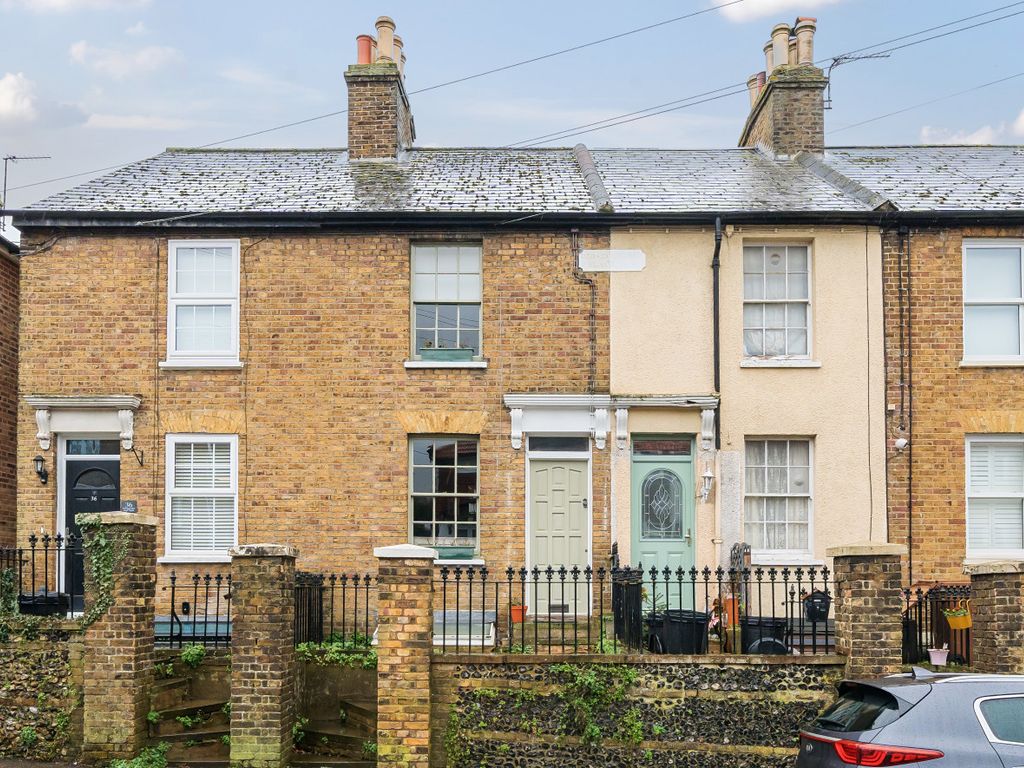 3 bed terraced house for sale in East Hill, South Darenth, Kent DA4, £