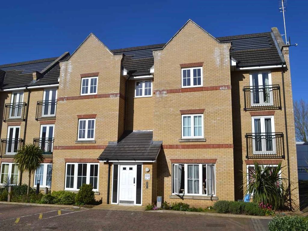 Grebe Court, Cambridge CB5  