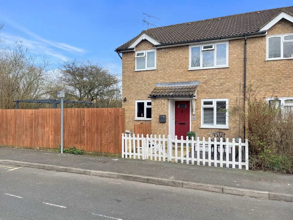 1 bed terraced house for sale in Bowens Field, Ashford TN23, £195,000