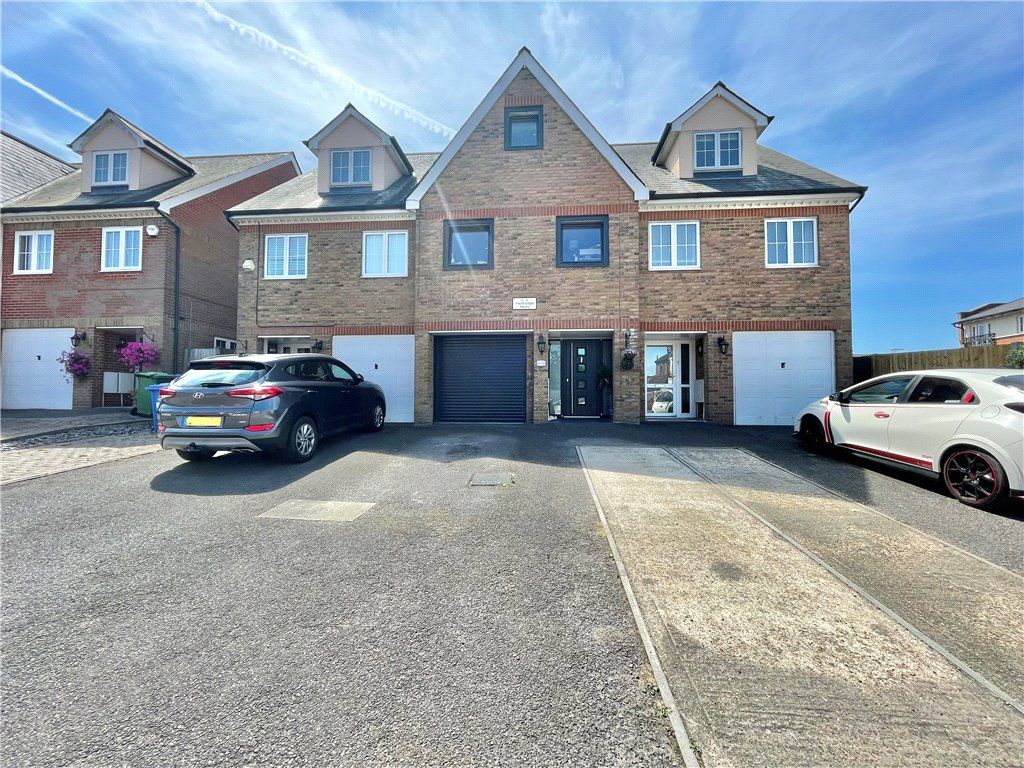 4 bed terraced house for sale in Thornton Mews, Cambridge Road