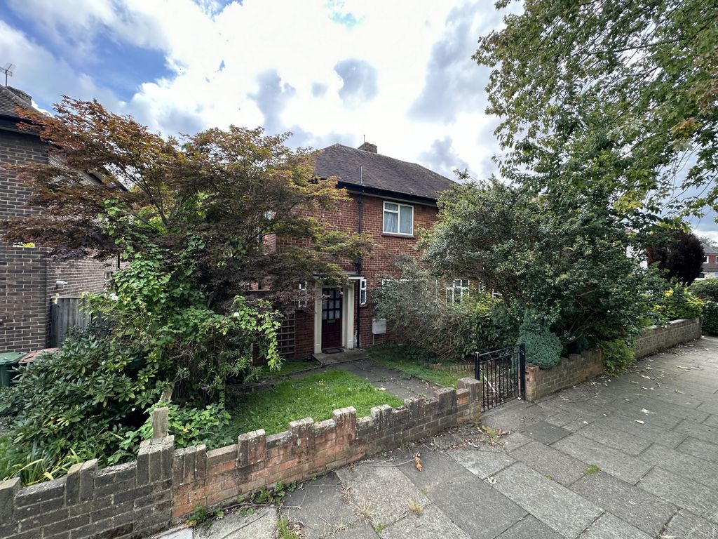 3 bed semidetached house for sale in Wydeville Manor Road, Lee SE12, £