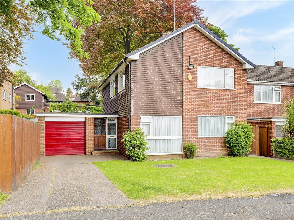 4 bed detached house for sale in Larwood Grove, Sherwood Dales