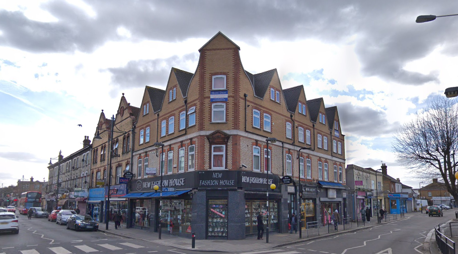 1 bed flat to rent in King Street, Southall UB2, £1,500 pcm Zoopla