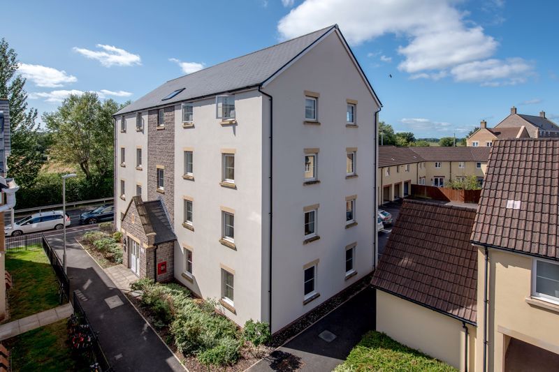 2 bed flat for sale in Mill House Road, Norton Fitzwarren, Taunton TA2
