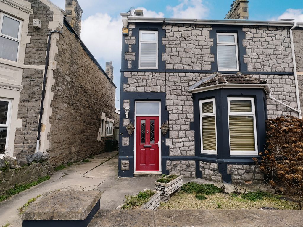4 bed semidetached house for sale in Stafford Road, WestonSuperMare
