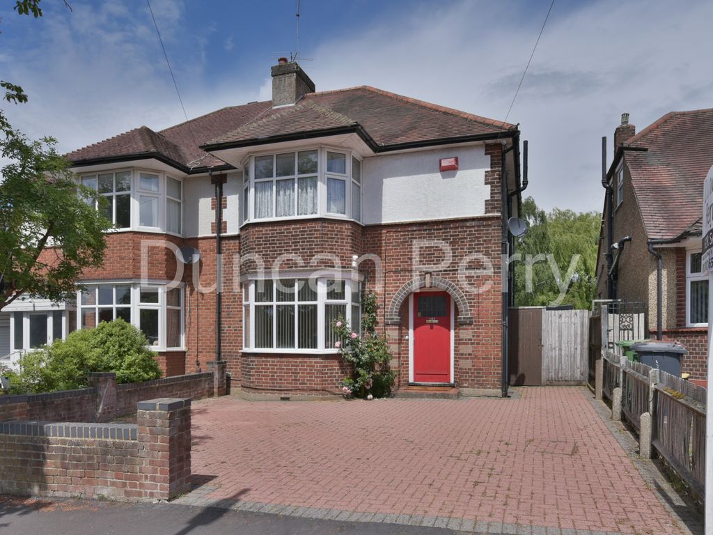 3 bed semidetached house for sale in The Walk, Potters Bar, Hertfordshire EN6 Zoopla