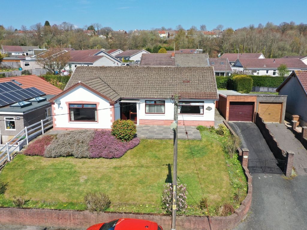 3 bed bungalow for sale in Old School Lane, Trinant, Crumlin, Newport