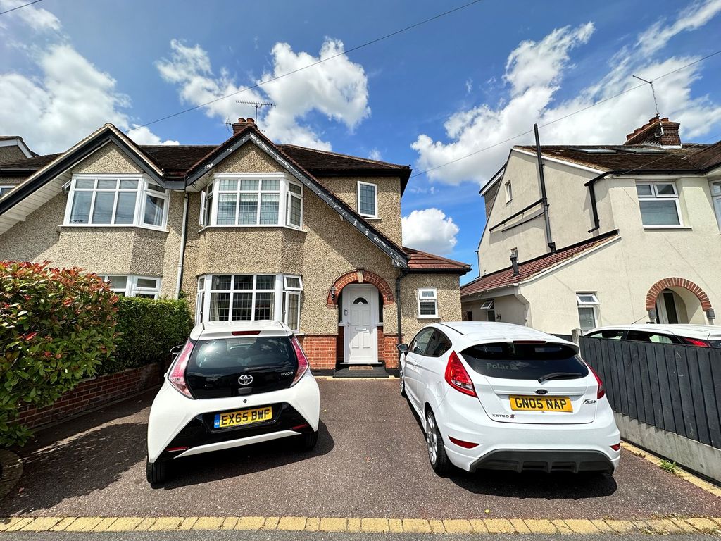 3 bed semidetached house for sale in Moulsham Drive, Chelmsford CM2