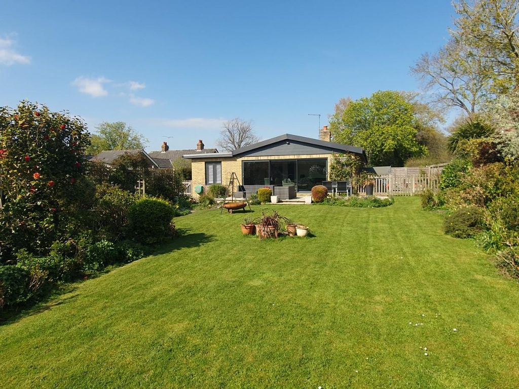 4 bed detached bungalow for sale in Appledore Road, Tenterden TN30, £