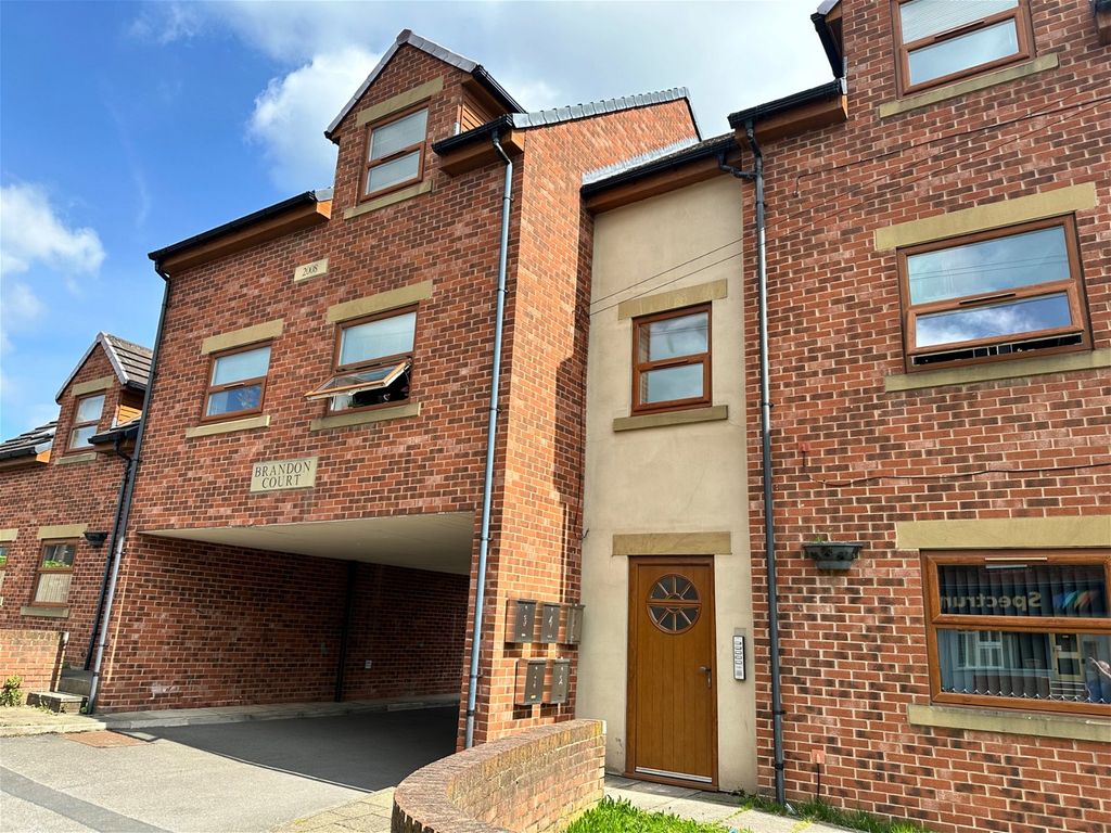 2 bed flat for sale in Brandon Court, Outwood, Wakefield, West Yorkshire WF1, £120,000 Zoopla