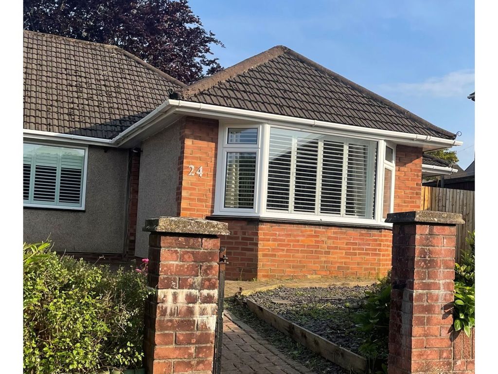 2 bed detached bungalow for sale in Lonsdale Road, PenYLan CF23 Zoopla