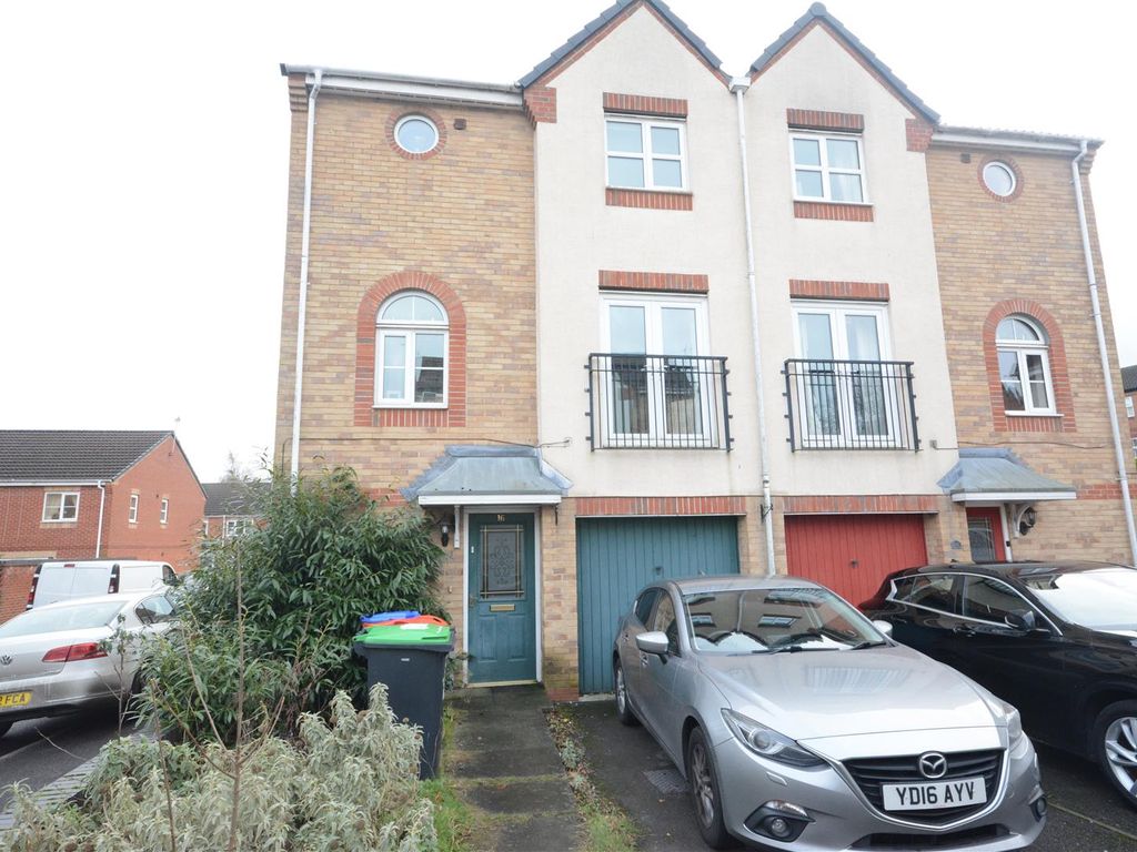 3 bed town house for sale in Robin Bailey Way, Hucknall, Nottingham