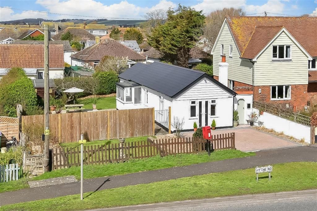 1 bed detached bungalow for sale in Hythe Road, Dymchurch, Romney Marsh