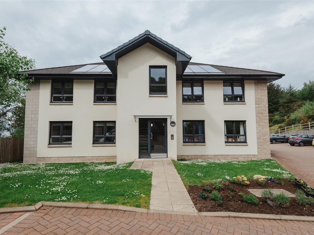 2 bed flat for sale in Cowal Court, Gourock PA19, £249,900 Zoopla