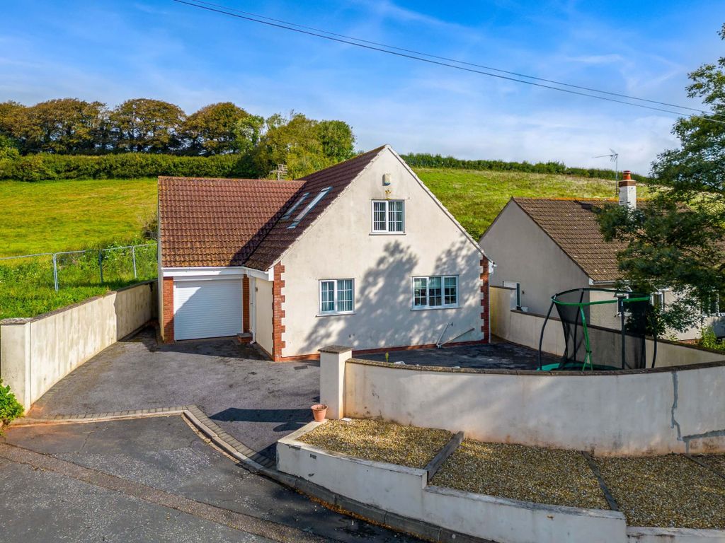 4 bed detached bungalow for sale in Borough Park Road, Paignton TQ3, £425,000 Zoopla